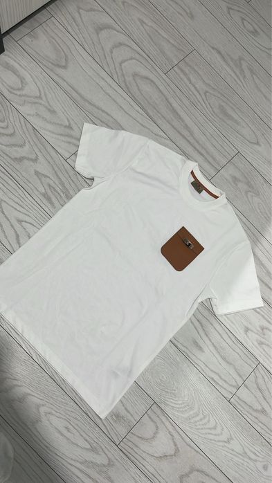 Tricou Hermes alb si negru