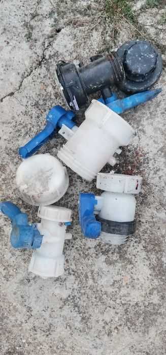 Части и аксесоари за бидони 1 тон ibc