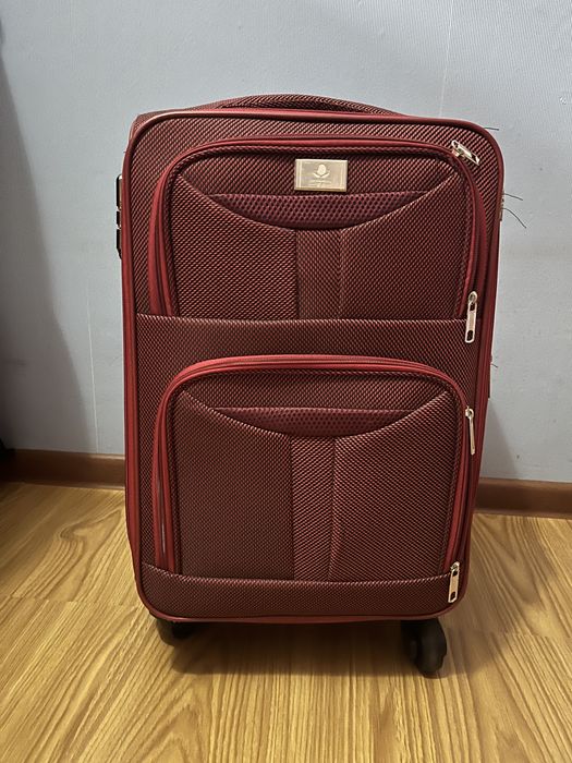 Чемодан маленький