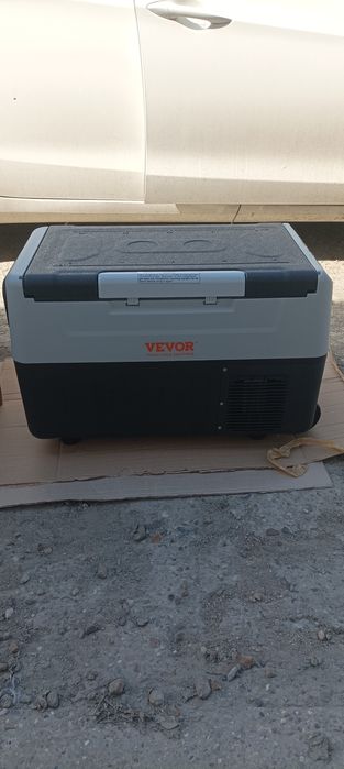 Хладилник фризер 45 литра