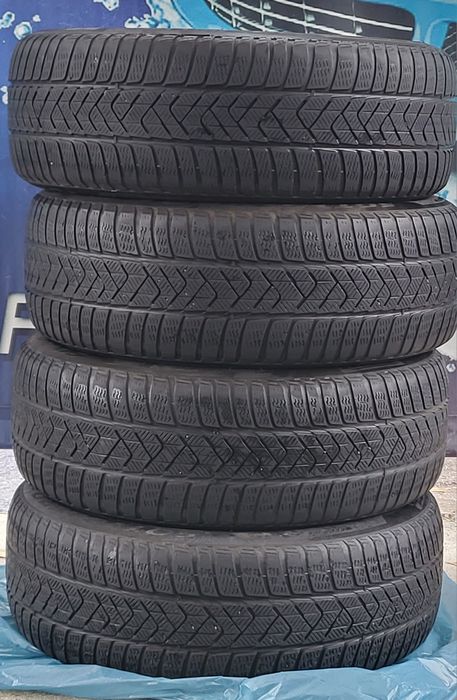 Pirelli Sottozero 3, 245 50 R19, de iarna