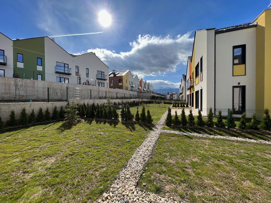 Продава се Къща в с. Лозен, Област София-град - 345 кв.м за 1740 €/кв.м - Снимка #3