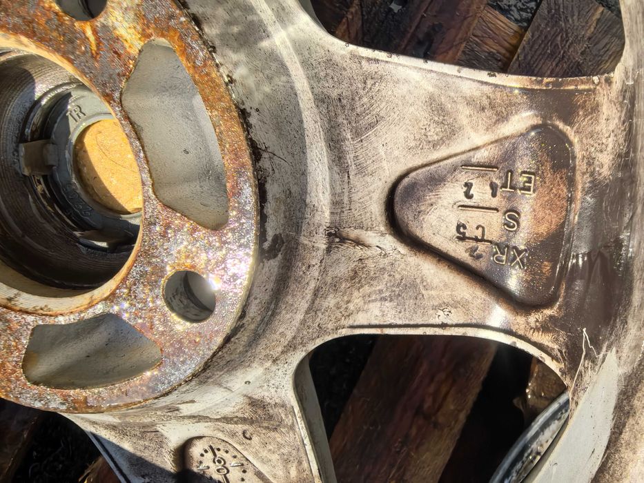 15 цола 4 х 114,3 мм Кия / Митсубиши / Хюндай / Шевролет 6 Инча /ЕТ 42