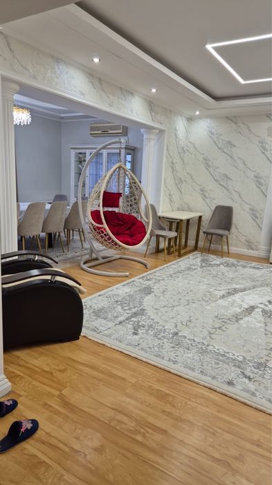 Продам дом в отличном районе