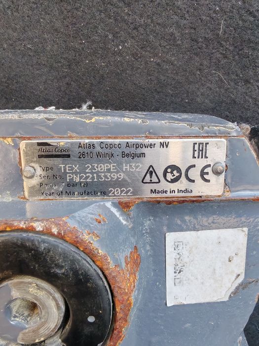 Пневматичен къртач TEX 230 PE в добро състояние.