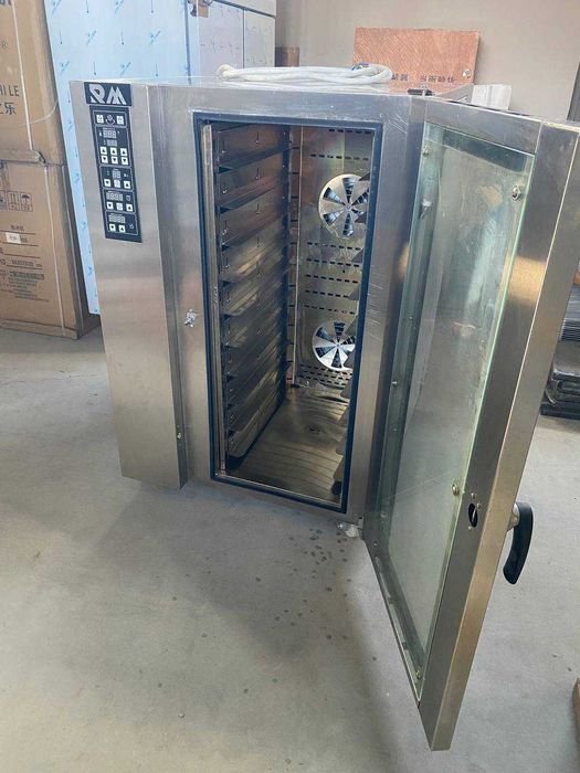 Конвекционный печь 10 лист RM