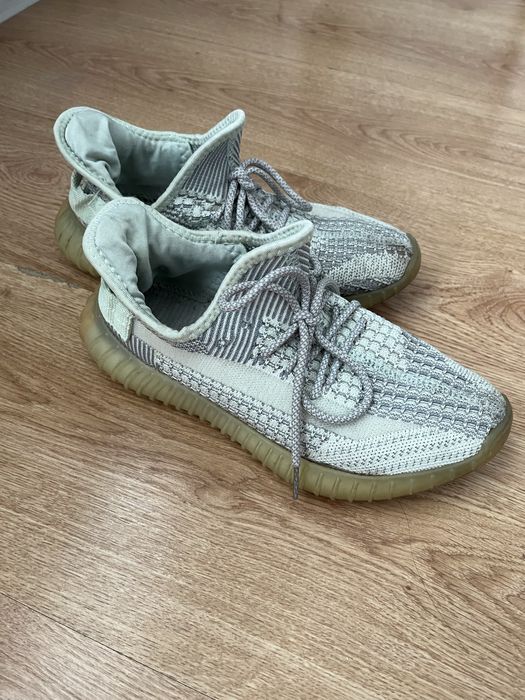 Кроссовки Yeezy Boost