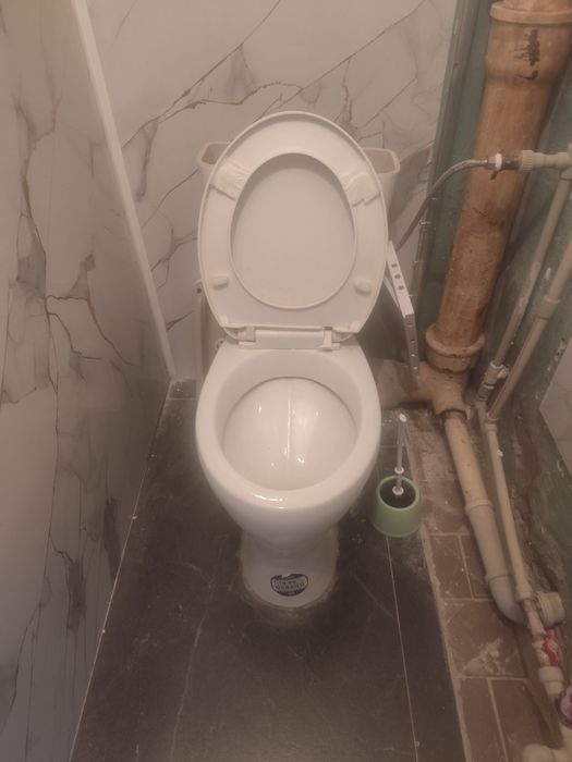 продам ракавину  и унитаз