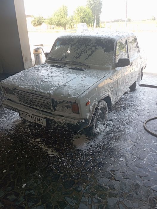 Vaz 2107 sotiladi