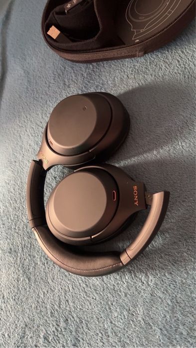 Casti Sony WH-1000XM4