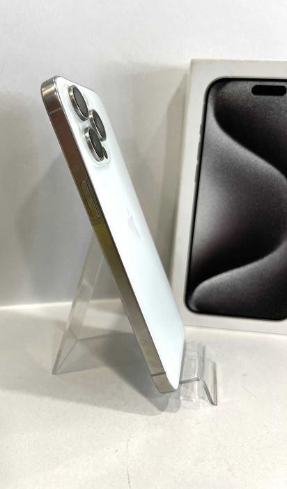 iPhone 15 Pro Max, 256GB, sănătate baterie 84%,  garanție 90 de zile,  WhiteTitanium,  impecabil!