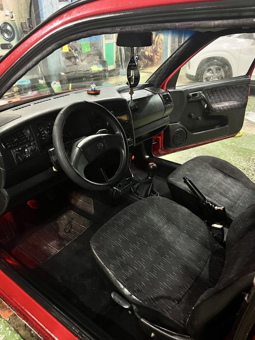 Продам гольф 3 красного цвета