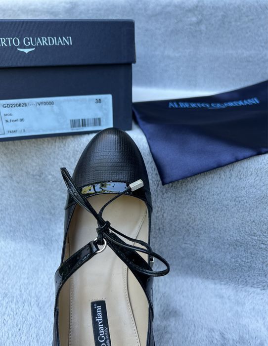 Pantof cu toc Alberto Guardiani