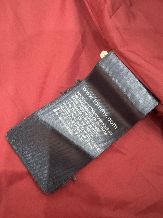 Дамско зимно яке TOMMY HILFIGER . Размер L