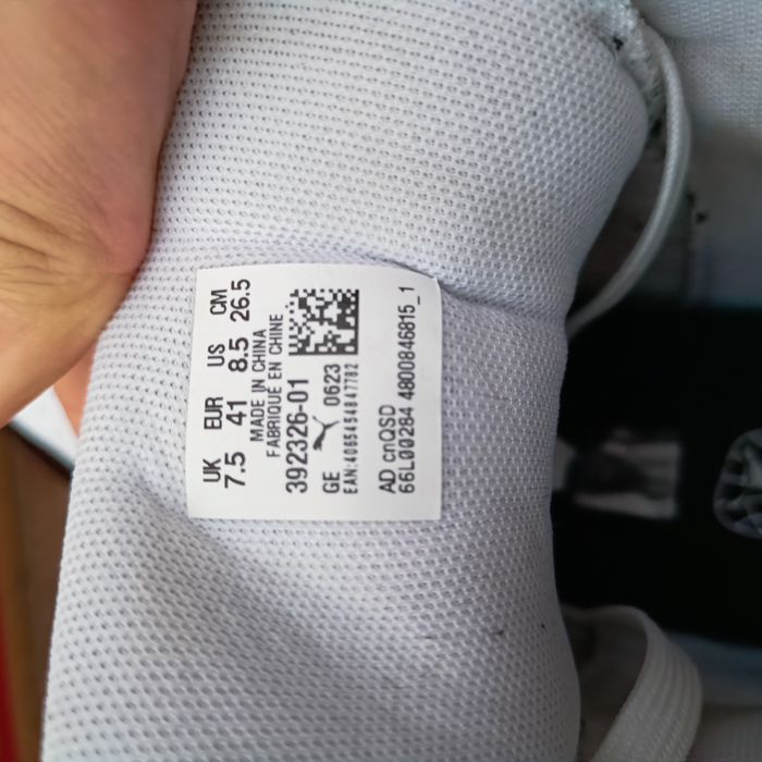 Кецовете Puma Rebound V6.