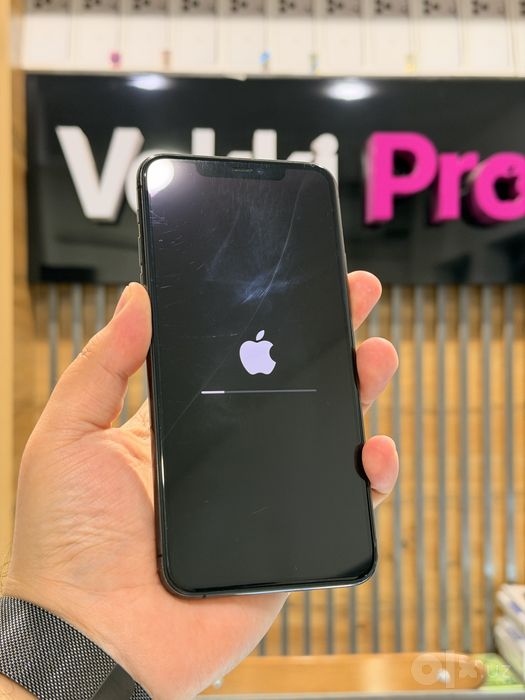 iPhone 11 pro max 256 gb !