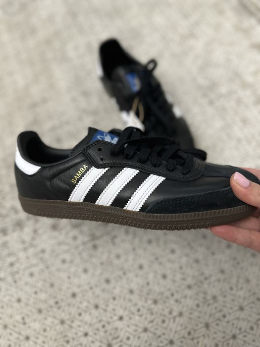 Кроссовка адидас самба оригинал