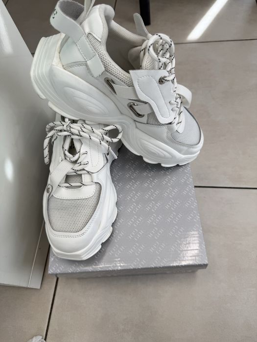 Спортни обувки,много запазени