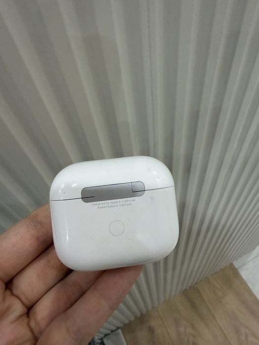 Airpods (2 поколения)