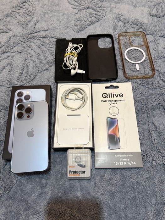 iPohone 13Pro  Sierra  blue cu 88 sanatate baterie si de 128GB