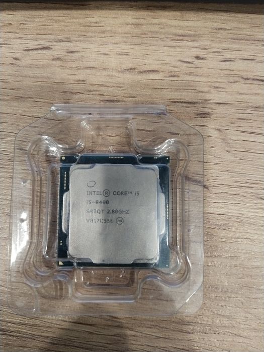 Процессор Intel Core i5 8400