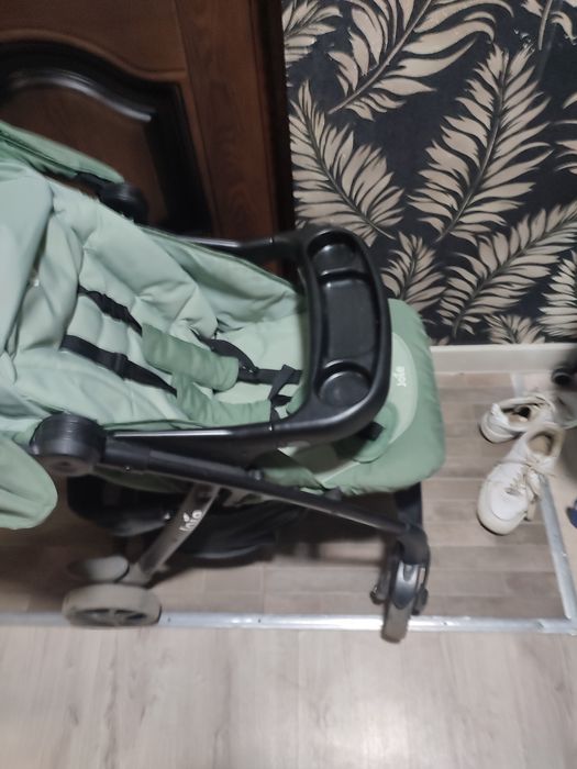 Коляска .Детская коляска JOIE