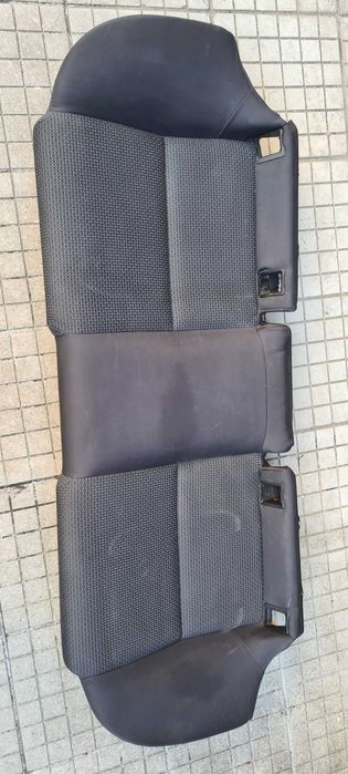 задна долна седалка Subaru B13