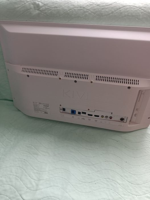 Smart TV  Kivi 24
