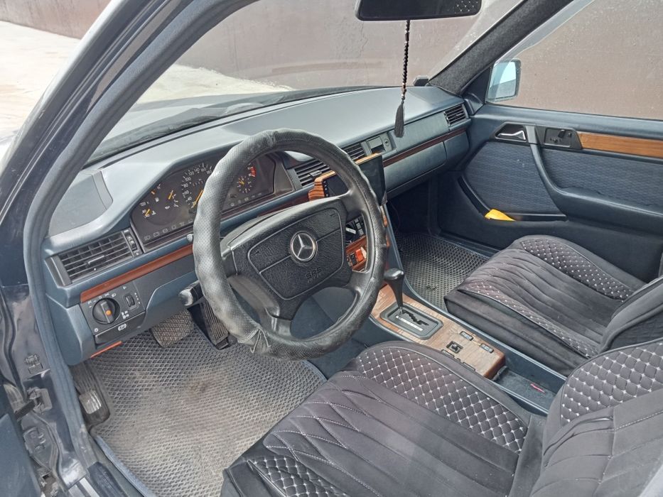 Продам Мерседес 124