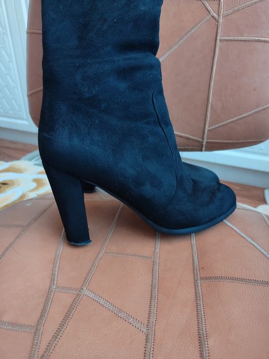 Продам замшевые ботфорты