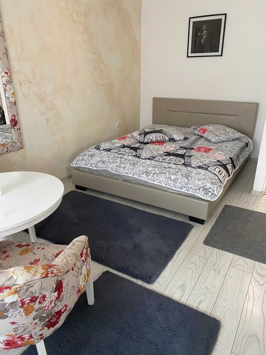 Proprietar chirie Strand garsoniera etaj 3