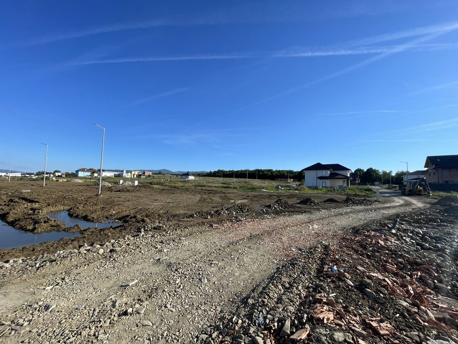 Teren pe calea cisnadiei lângă uzina de apa cu urbanism pentru casa