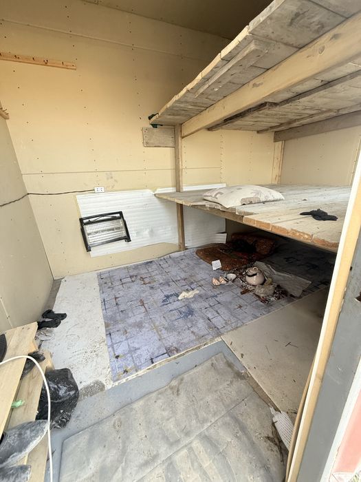 Konteyner sotiladi 12 metrlik