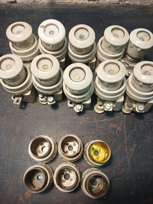 Керамични основи, капачки и предпазители.