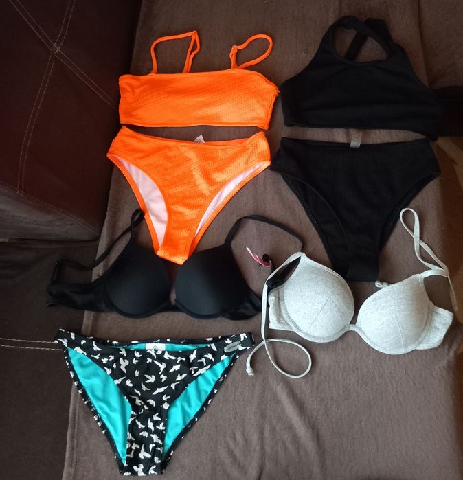 Дамски бански  различни размери.