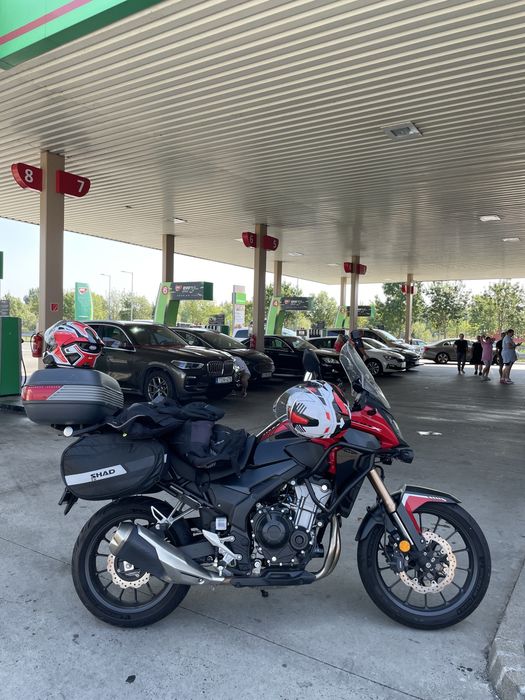 Vand Honda CB 500 X 2022 in garantie, al doilea proprietar