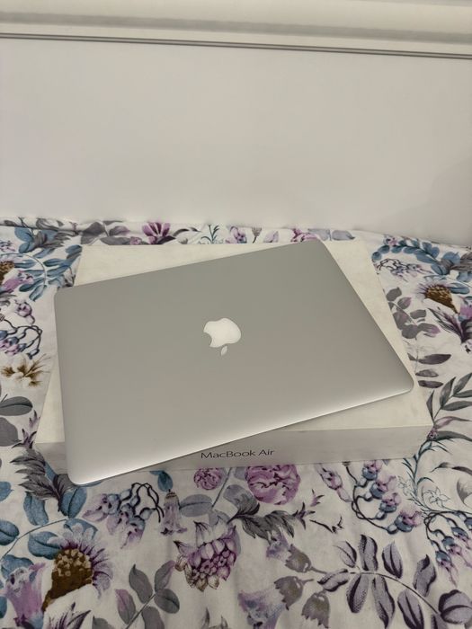 MacBook Air (13-inch, Early 2015)