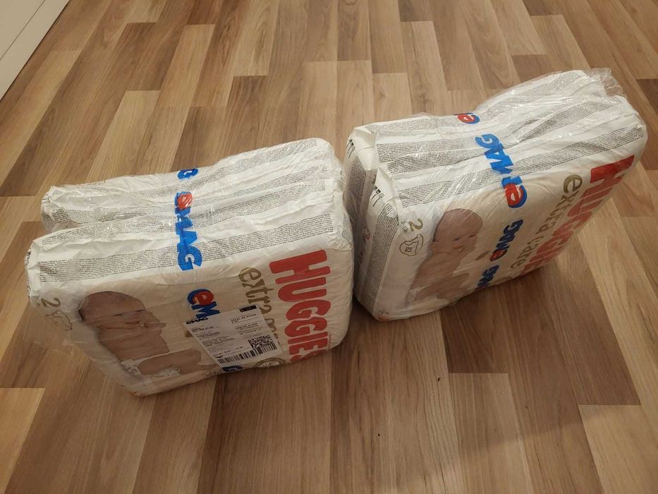 Pret avantajos, 4 baxuri Huggies Extra Care 2, 3-6kg, 82 buc x 4