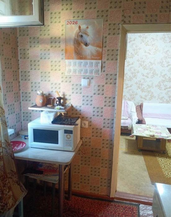 Яшнабадский р-н Панелный массив 2/1/4 50м2 балкон1.5х3 ориентир Барака