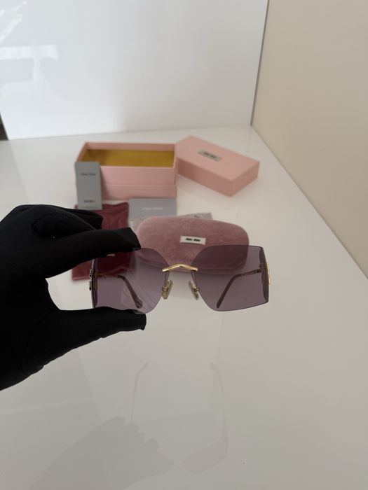Дамски слънчеви очила Miu Miu