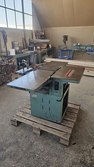 Машина 4 операционна