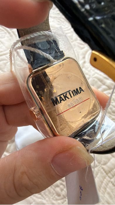 Продам золотые мужские часы