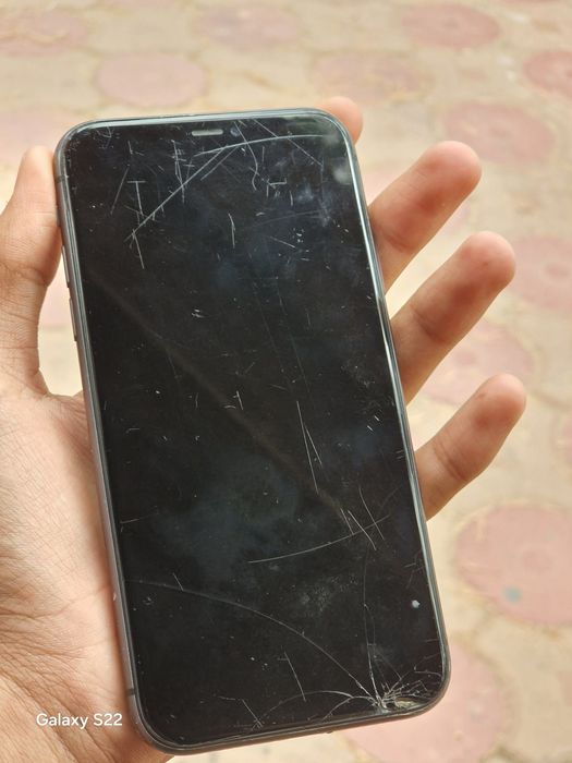 Apple iPhone 11.