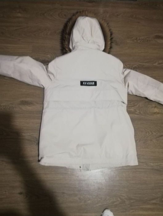 Продам зимнюю куртку