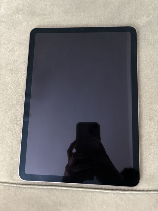 срочно продам iPad Air 2022 64гб серый