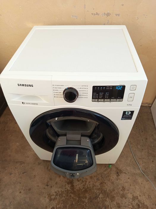 SAMSUNG- 9 kg,1400 rotatii