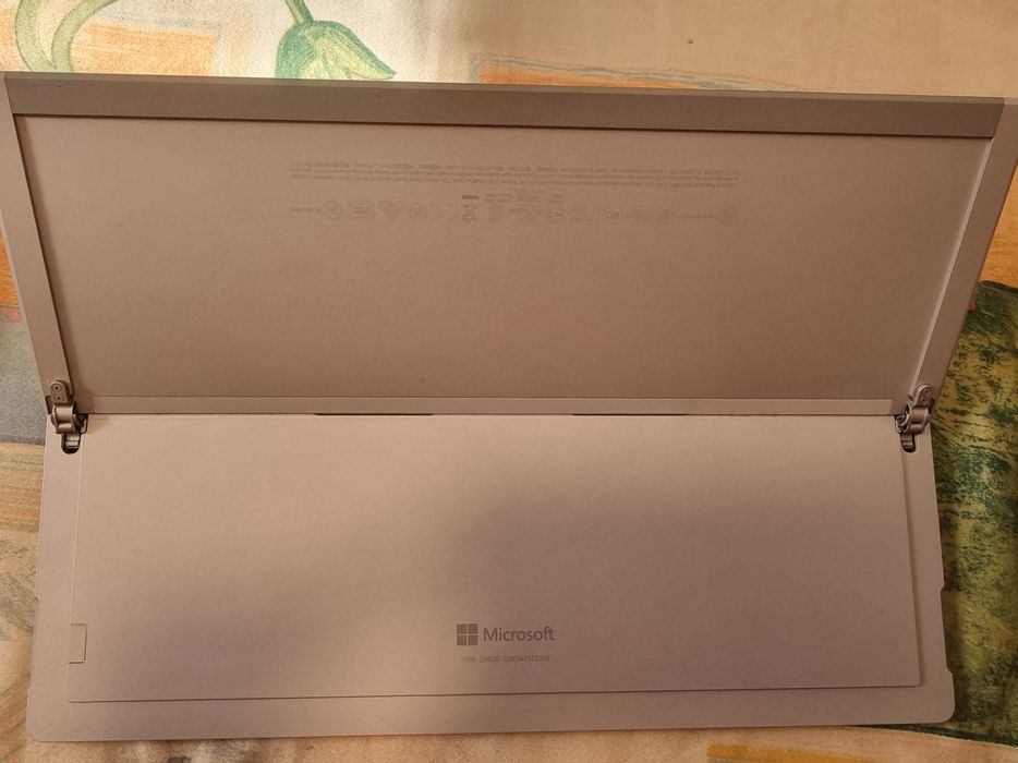 Microsoft surface pro 5