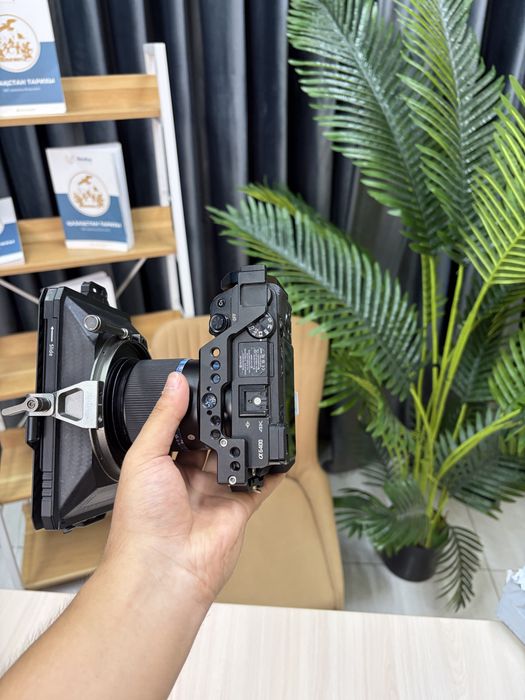 Продам Sony 6400