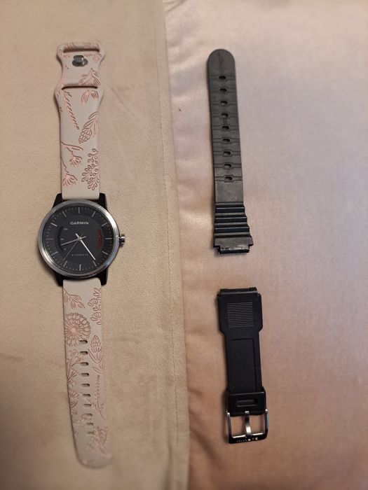 Часовник Garmin vivomove