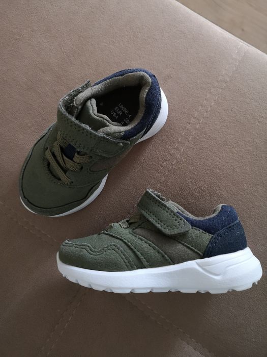 Новая обувь для малыша до года